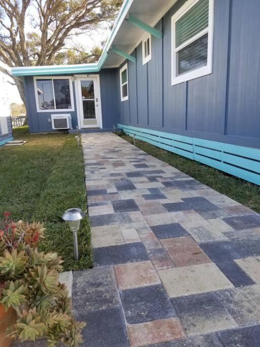 3 Bed, 2 Bath, Waterfront, Dock, Large Driveway Villa Tavares Bagian luar foto