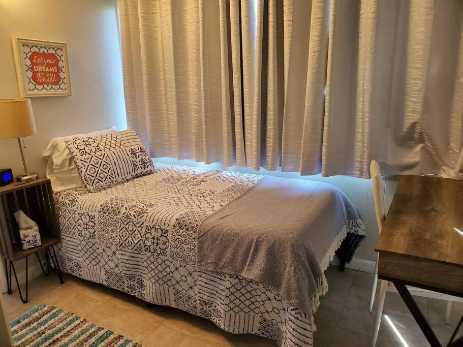 3 Bed, 2 Bath, Waterfront, Dock, Large Driveway Villa Tavares Bagian luar foto